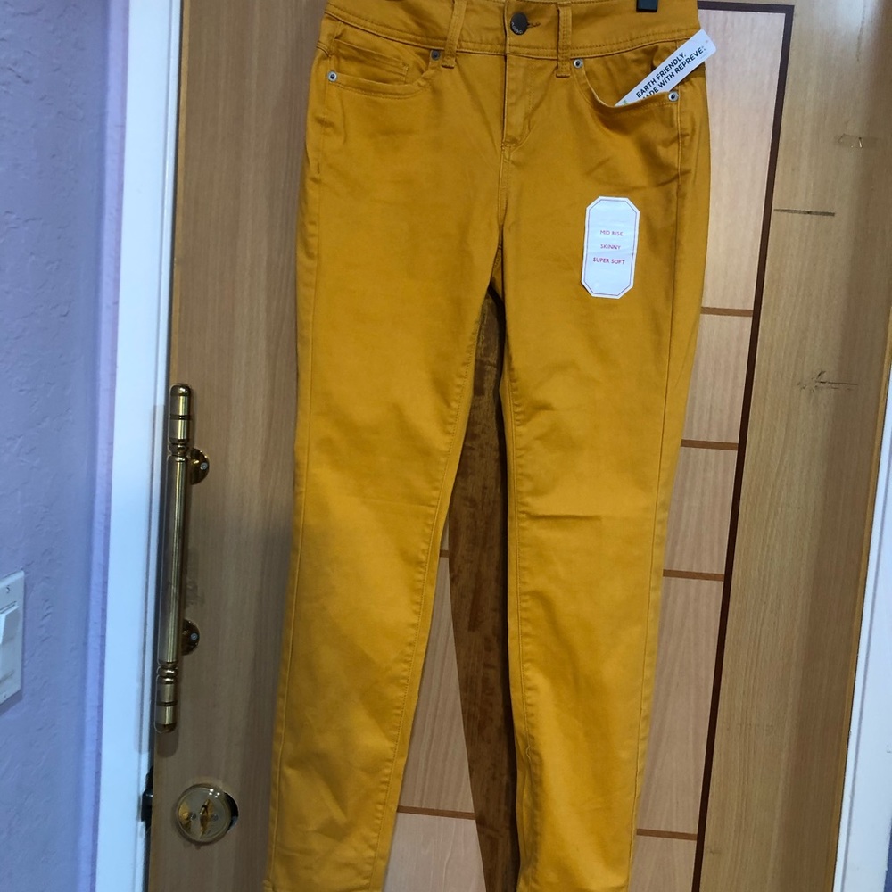 NO BO MID RISE SKINNY